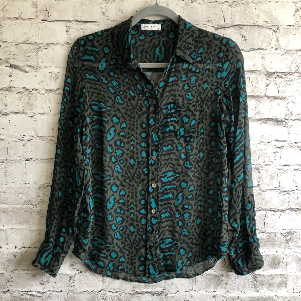 Equipment Femme Leopard Print Silk Blouse